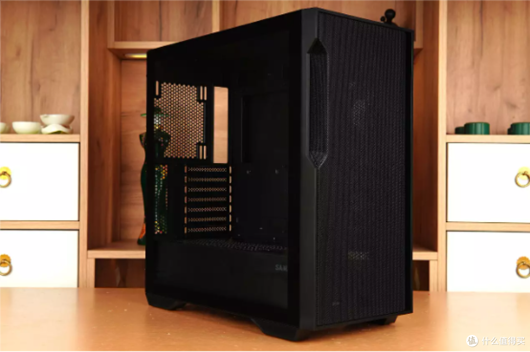 A+N表现如何?R9 7900X+RTX4070Ti+华擎B650E 钢铁传奇+先马坦克5装机展示