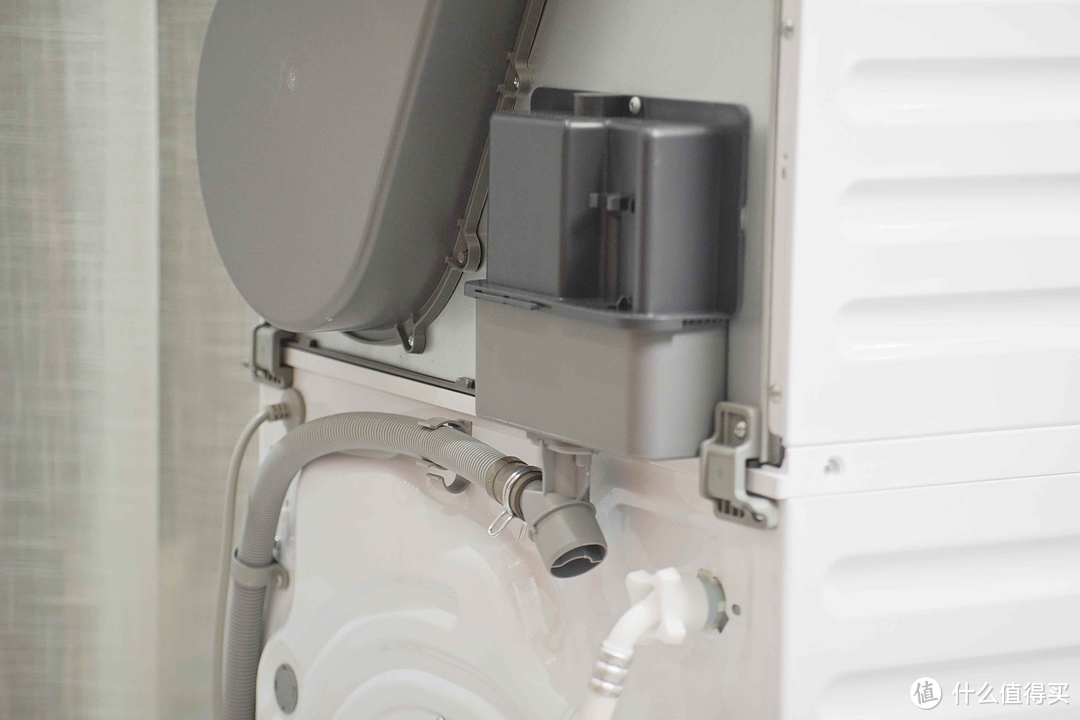 生活本应如此，TCL双子舱洗烘护集成机T10：一款高颜值家电带来的居家幸福感与踏实感！
