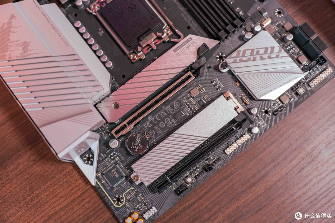 降温不降性能,超频愈发轻松|B760M雕妹主板+新乐士DDR5内存折腾实录