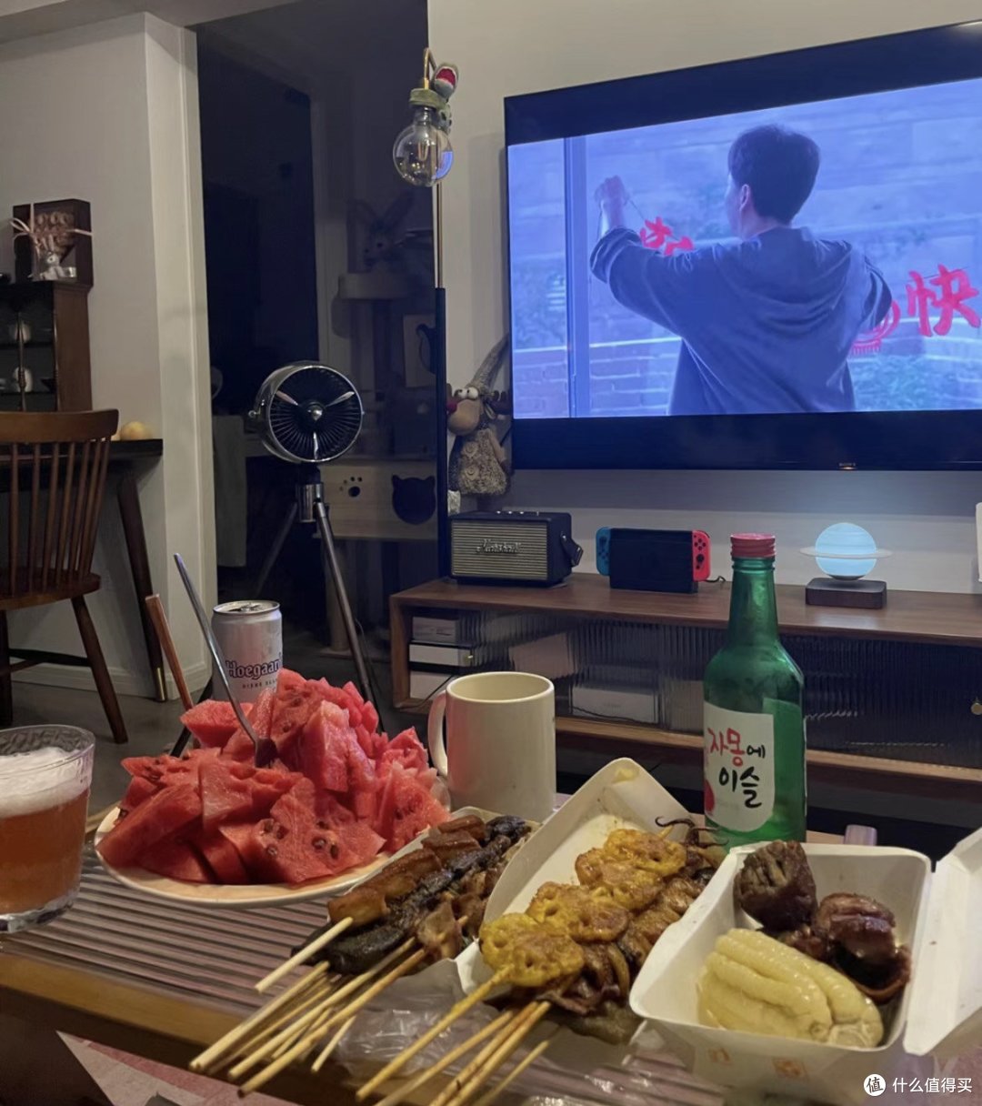 在家里宅着也很快乐啊