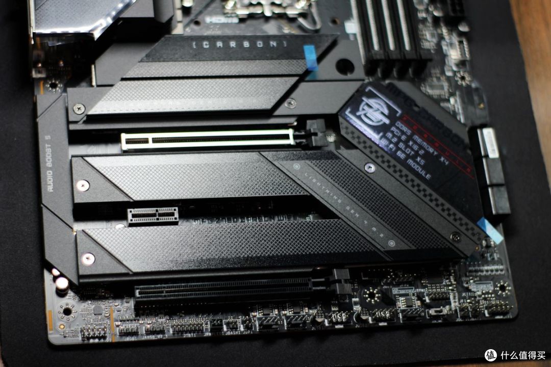 读写速度都超过11 GB/s！影驰 HOF EX50S PCIe 5.0 SSD开箱实测