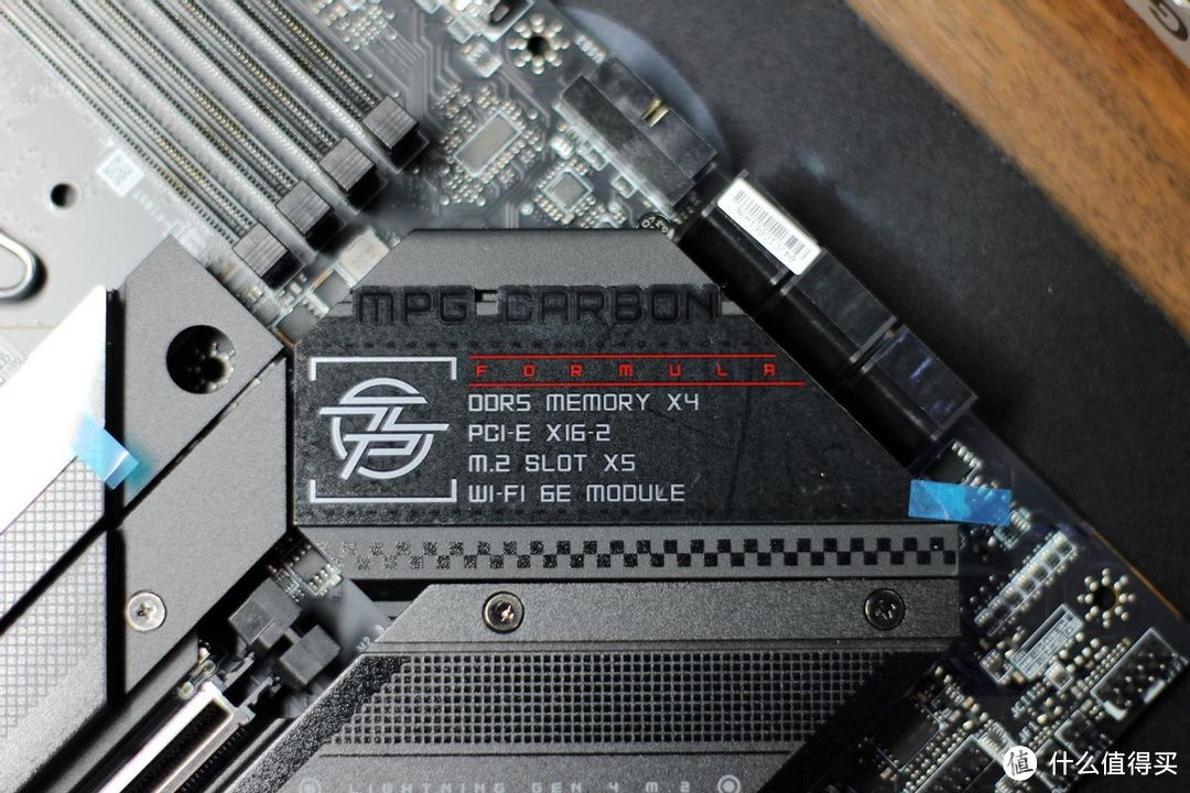 读写速度都超过11 GB/s！影驰 HOF EX50S PCIe 5.0 SSD开箱实测