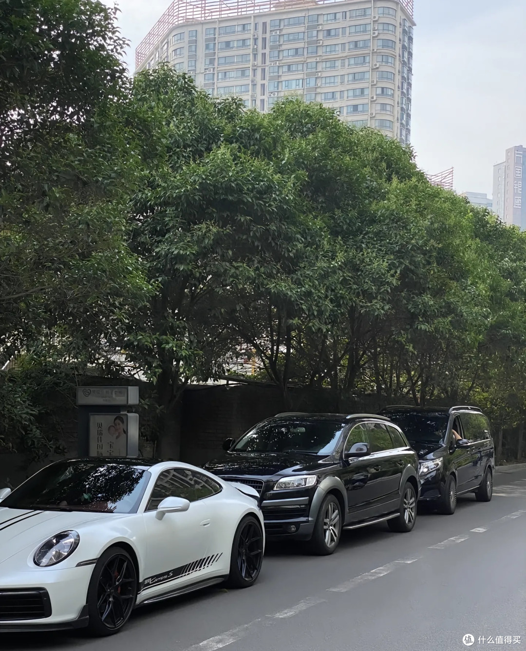 特别好看又喜欢的一款汽车