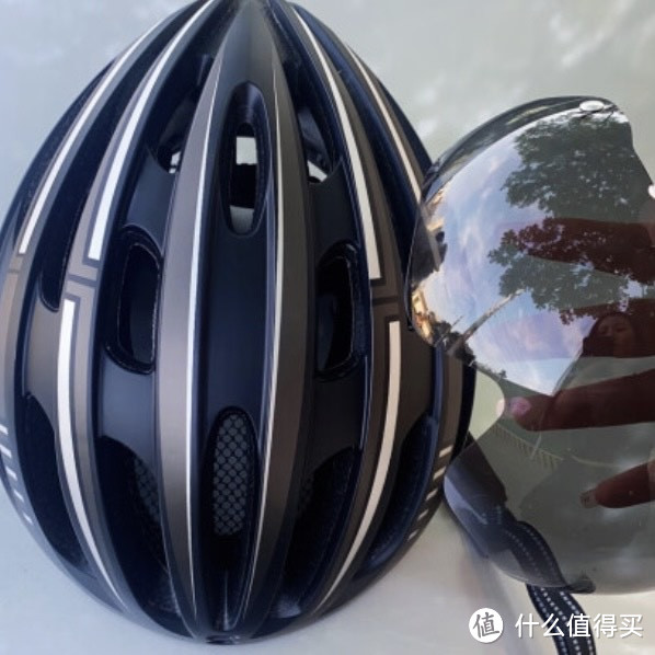 骑行头盔：保护之上的创新必备