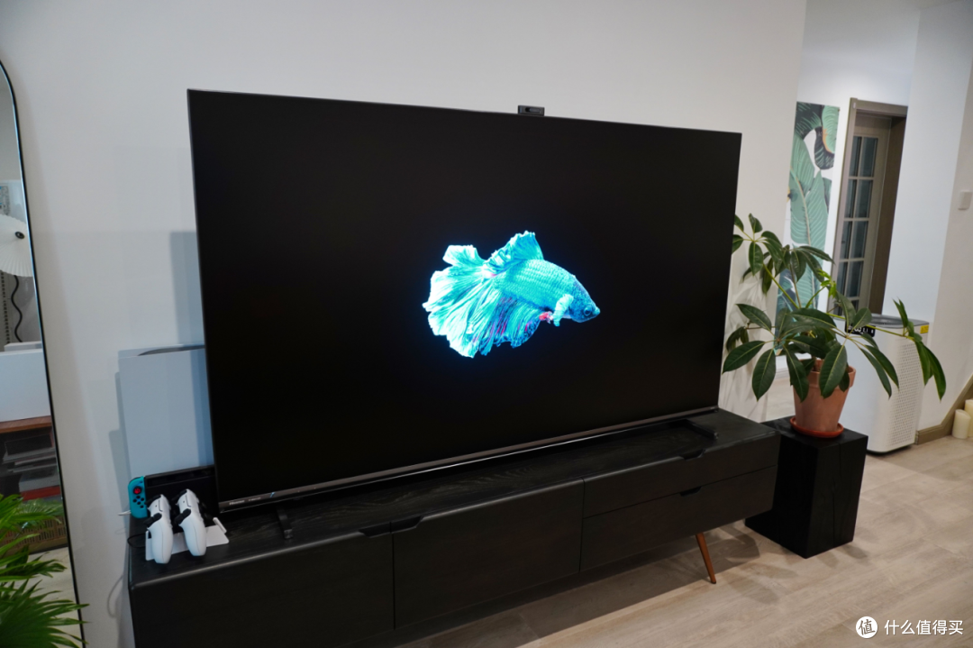 利剑出鞘,一款超能打的MiniLED电视:海信电视E7K评测体验