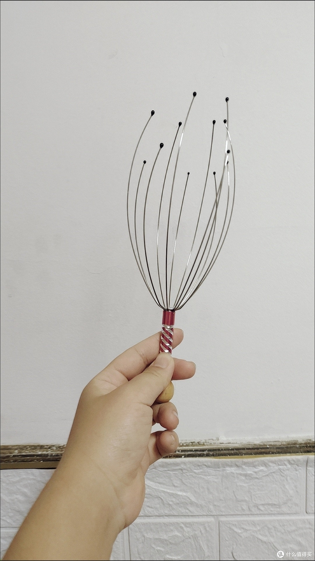 休息的时候我们可以用这个头部按摩器来解压哦