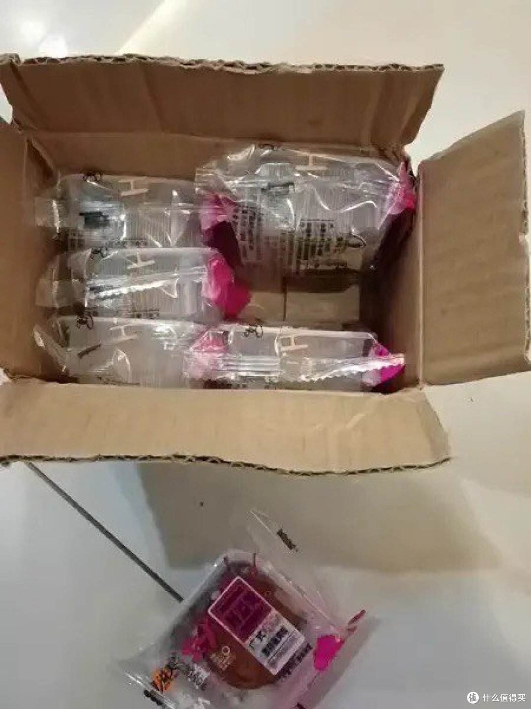我的中秋月饼,不一样的美味" (疑问句式,突出口感)