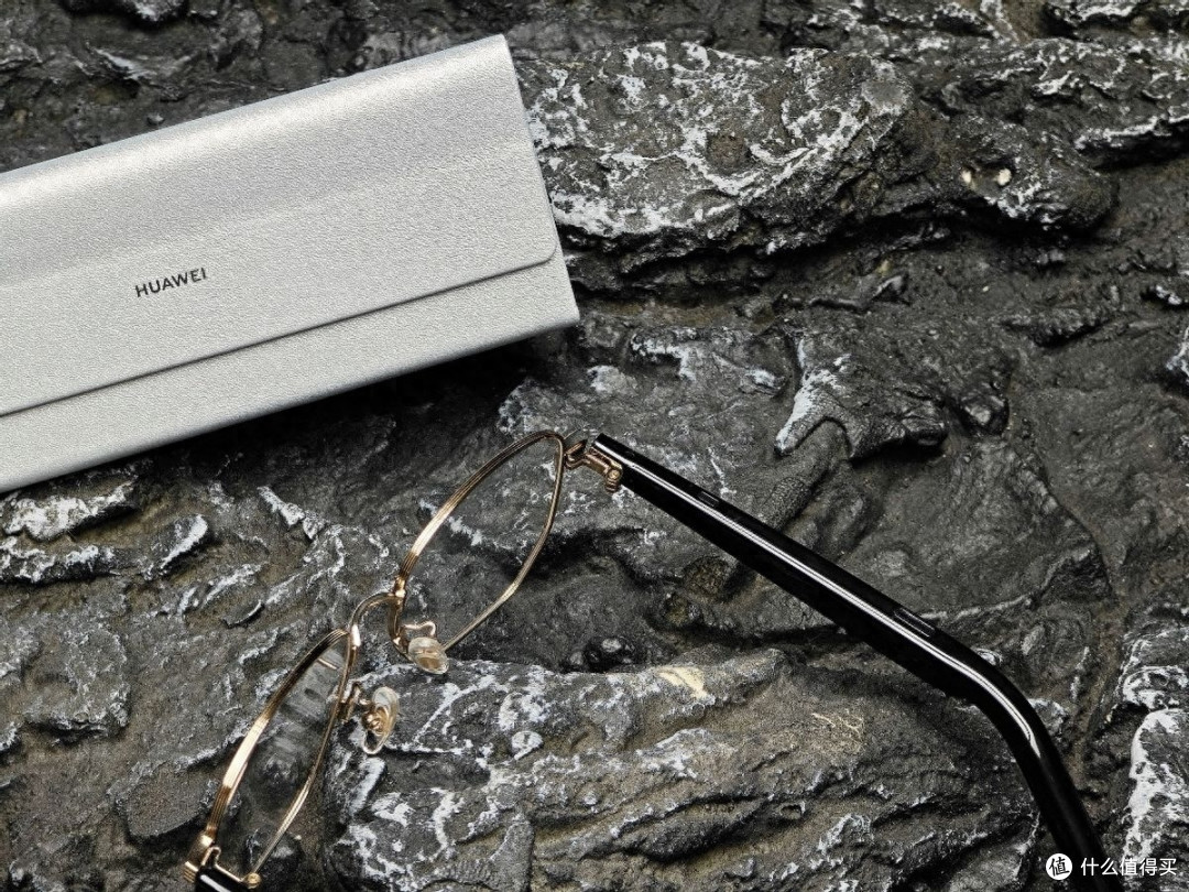 「华为智能眼镜2」让智慧丰富生活