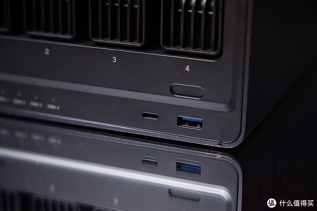 性能体验一步到位!绿联DX4600 Pro家用四盘 NAS 天花板