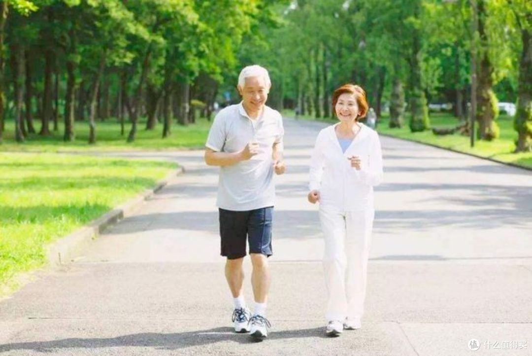 强壮骨骼,科学补钙:康麦斯液体钙为健康加分