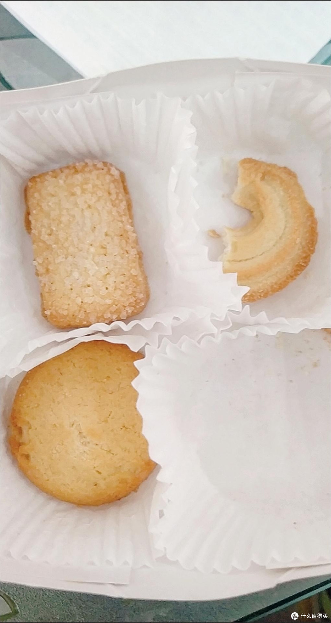 美味不容错过！品尝皇冠丹麦曲奇饼干的独特风味
