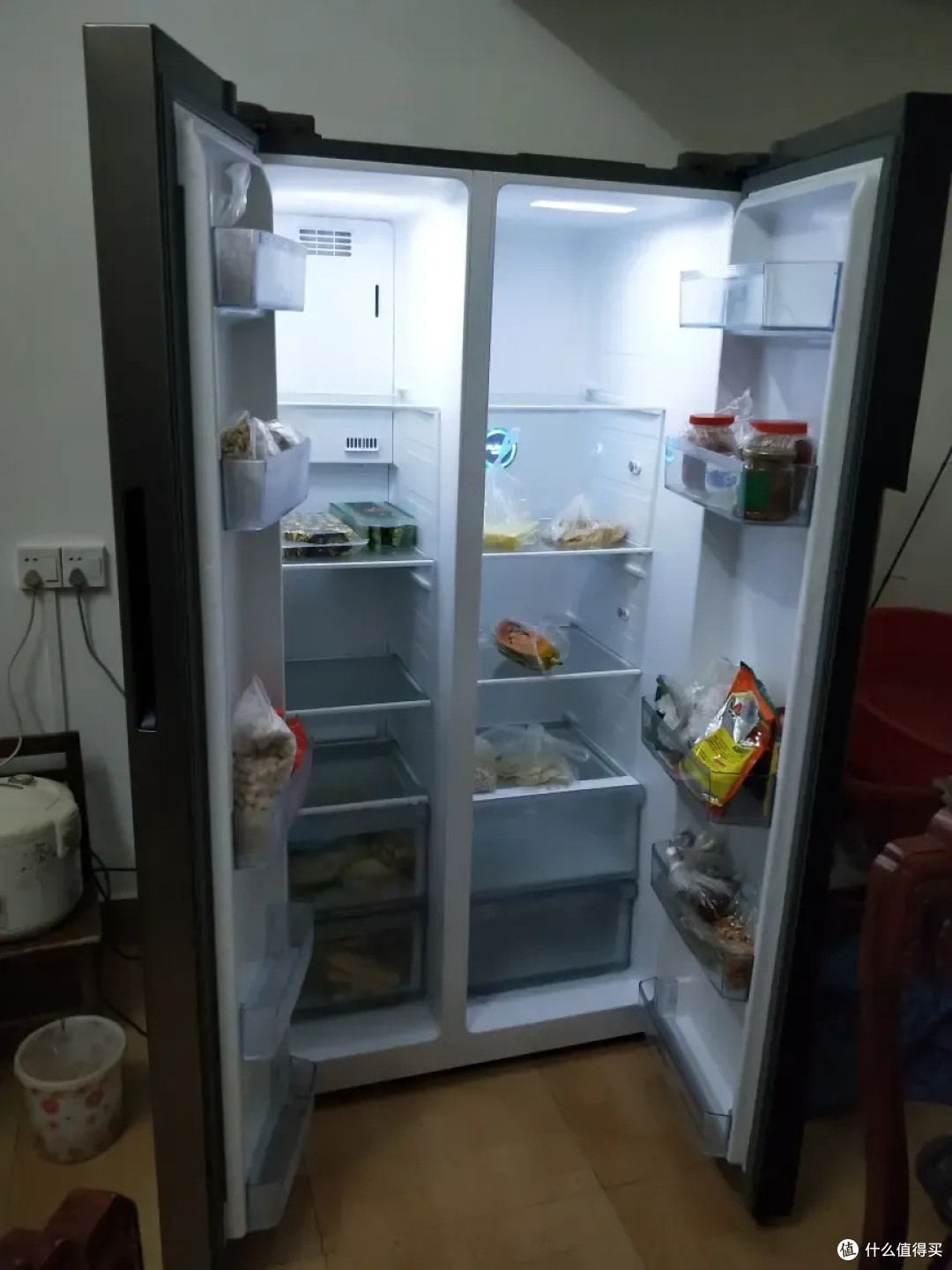 想买一个中高端档位的冰箱,有哪些需要重点考察的功能卖点?