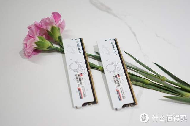 性价比拉满,JUHOR玖合 32GB(16G*2) 套装 DDR4 3200星耀马甲条体验