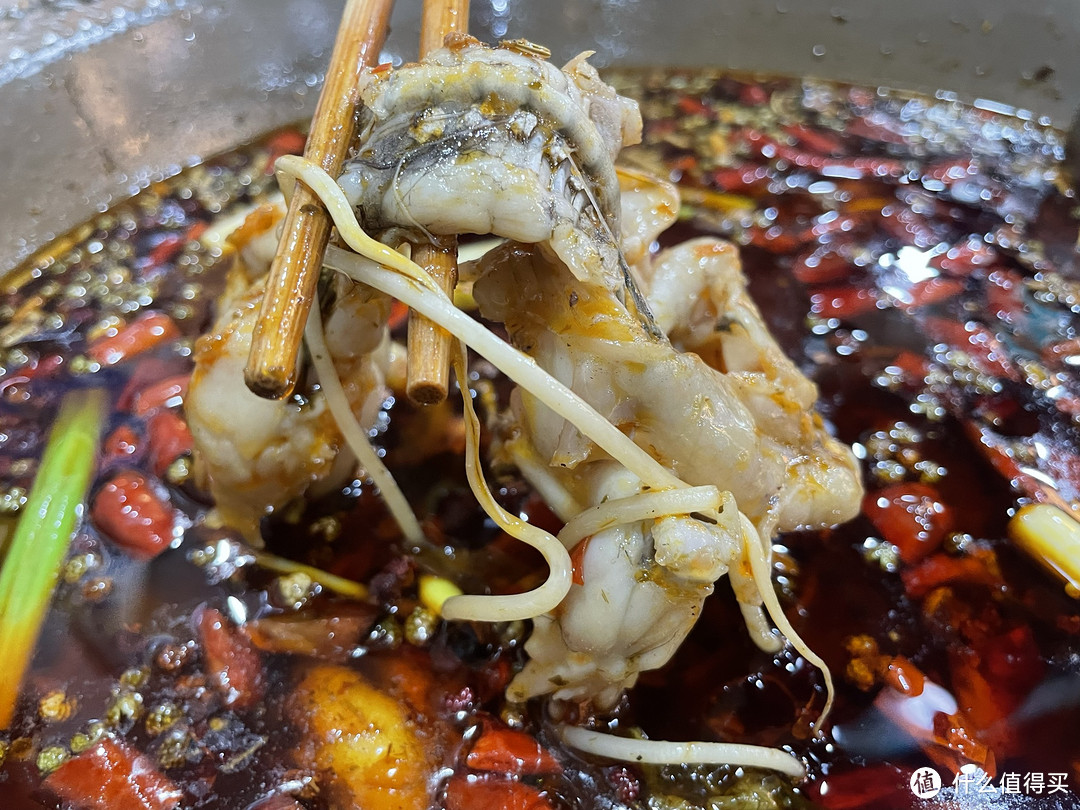 重庆麻辣味的美食不止火锅，还有美蛙鱼头～