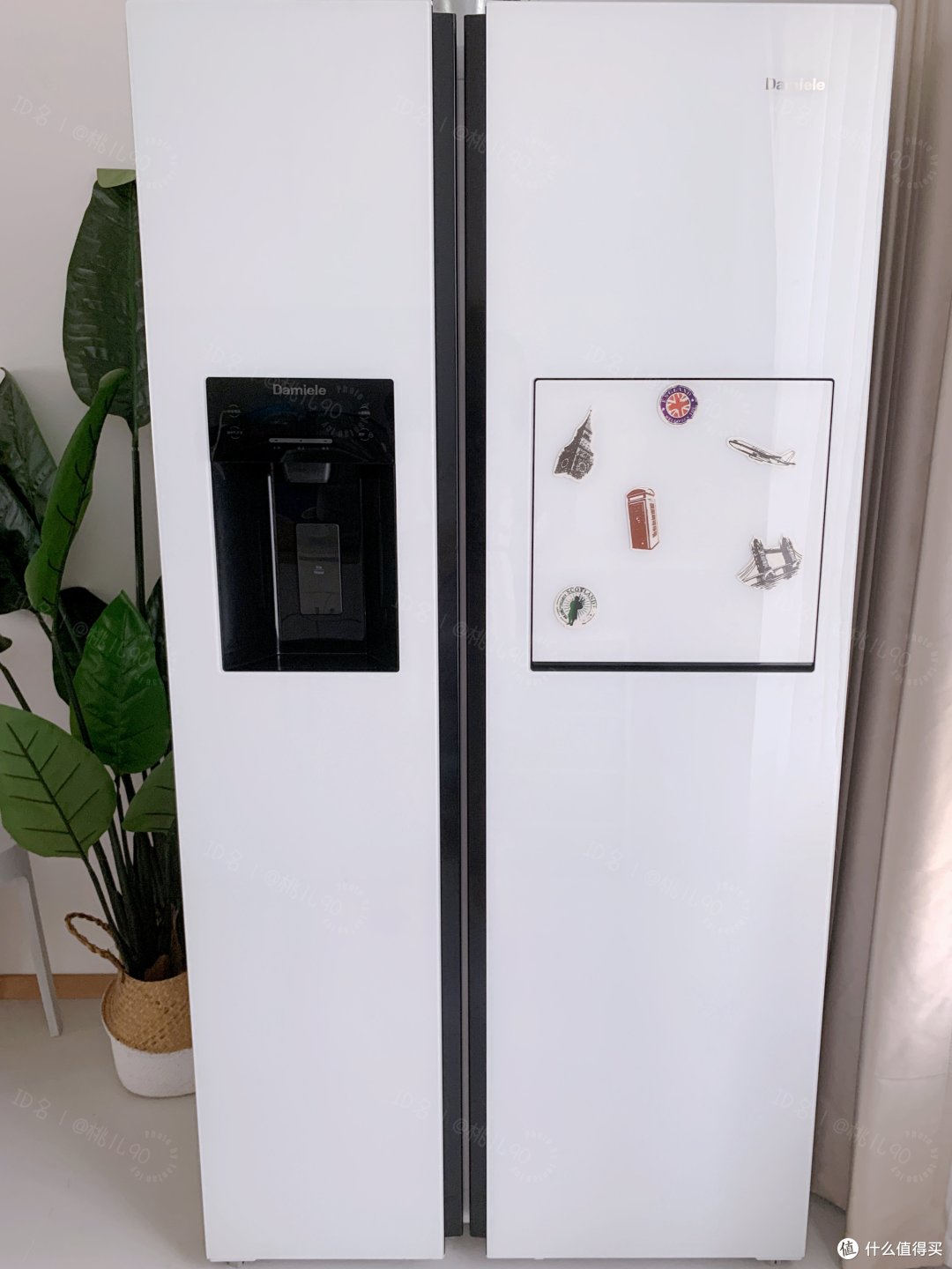 爱吃冰星人来集合啦~自动制冰冰箱,让你随时享受冰饮的快乐!