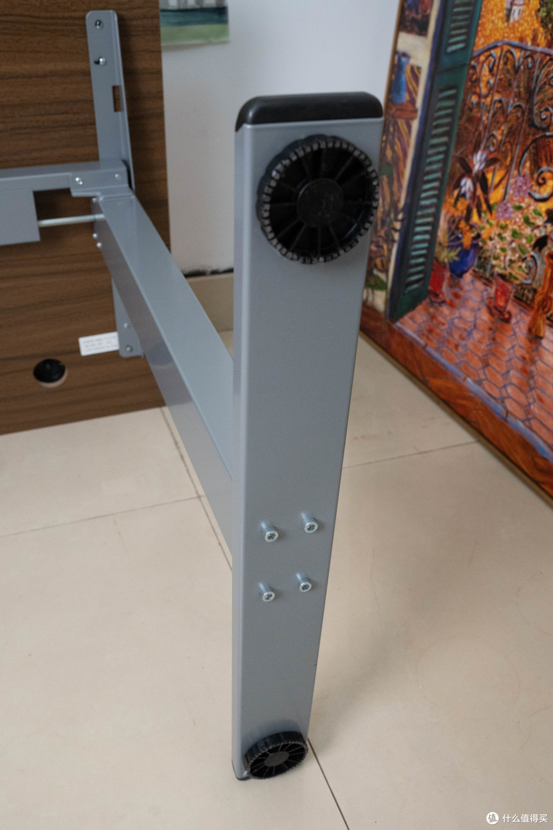 桌面怎样凹造型? 乐歌E2带你玩出桌面新花样 千元升降桌 性价比太高啦!