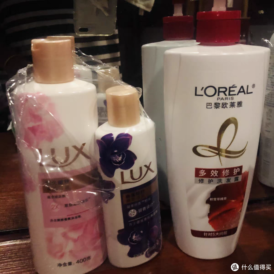 力士恒久嫩肤+幽莲魅肤沐浴乳促销装,让你享受双重美肌体验