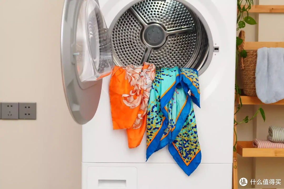 房子要住复式，洗衣机也要用复式，养宠人士有了TCL洗衣机双子舱T10洗烘护实在是太省心！