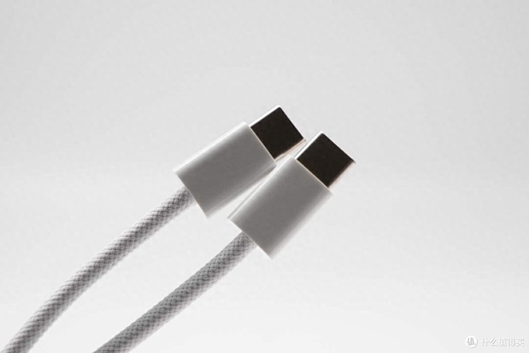 20W充电功率,USB Type-C 反向升级?iPhone 15 Pro 手机充电评测