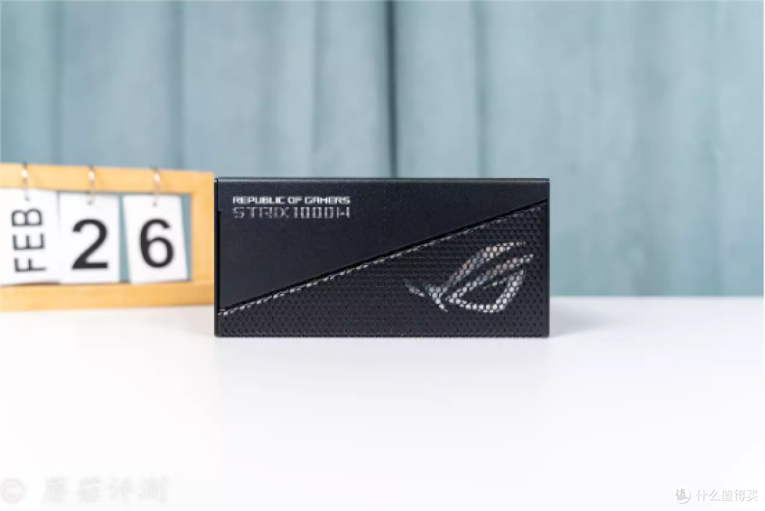 从内到外的全方位升级,颜值更漂亮,ROG雷鹰1000W AURA金牌全模组电源 评测