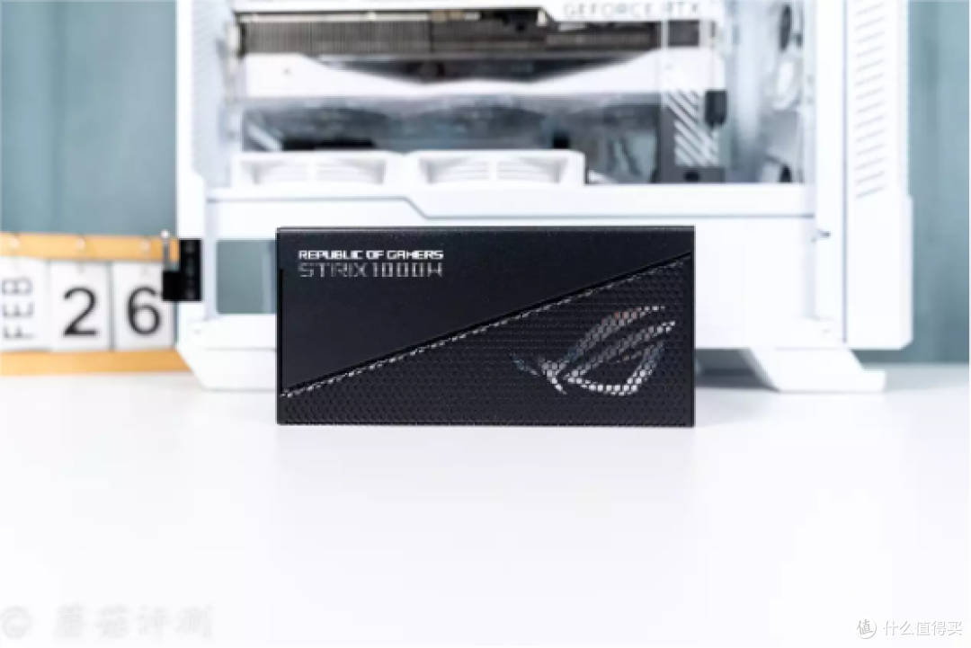 从内到外的全方位升级,颜值更漂亮,ROG雷鹰1000W AURA金牌全模组电源 评测