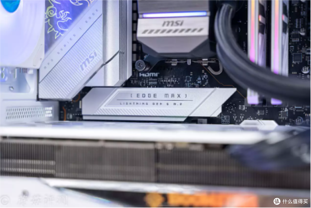 从内到外的全方位升级,颜值更漂亮,ROG雷鹰1000W AURA金牌全模组电源 评测