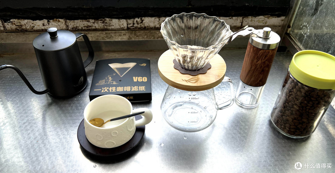 从入门到沉迷，感受手磨咖啡的古典与浪漫，难怪明星也喜欢手磨