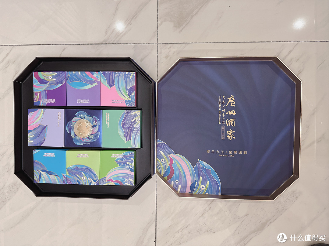 双节来临,值得买好礼成双—定制版广州酒家月饼和积木礼盒精晒