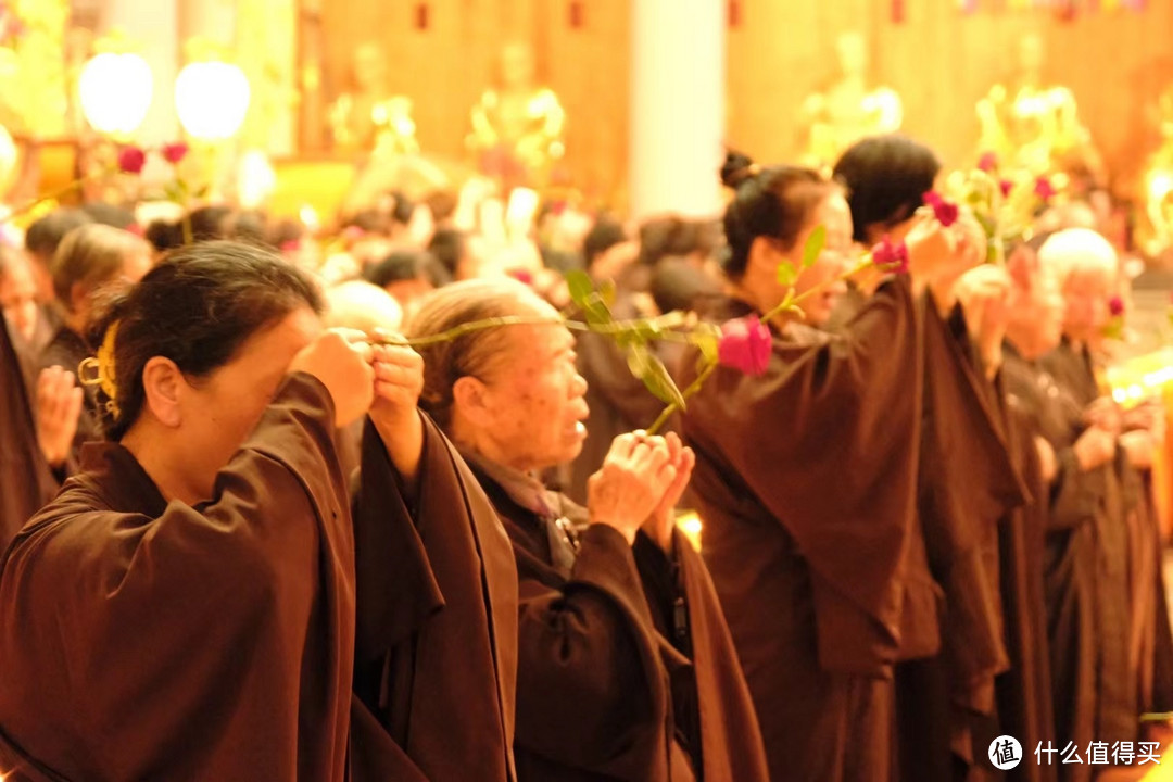 武夷山天心禅寺举行盛大仲秋法会。祝大家双节快乐，平安吉祥！