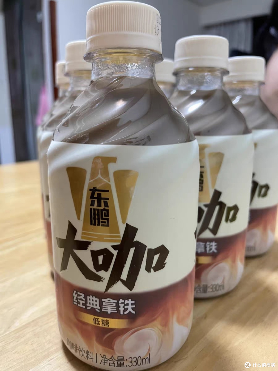 东鹏大咖生椰拿铁,低糖即饮香浓咖啡饮料的提神新选择