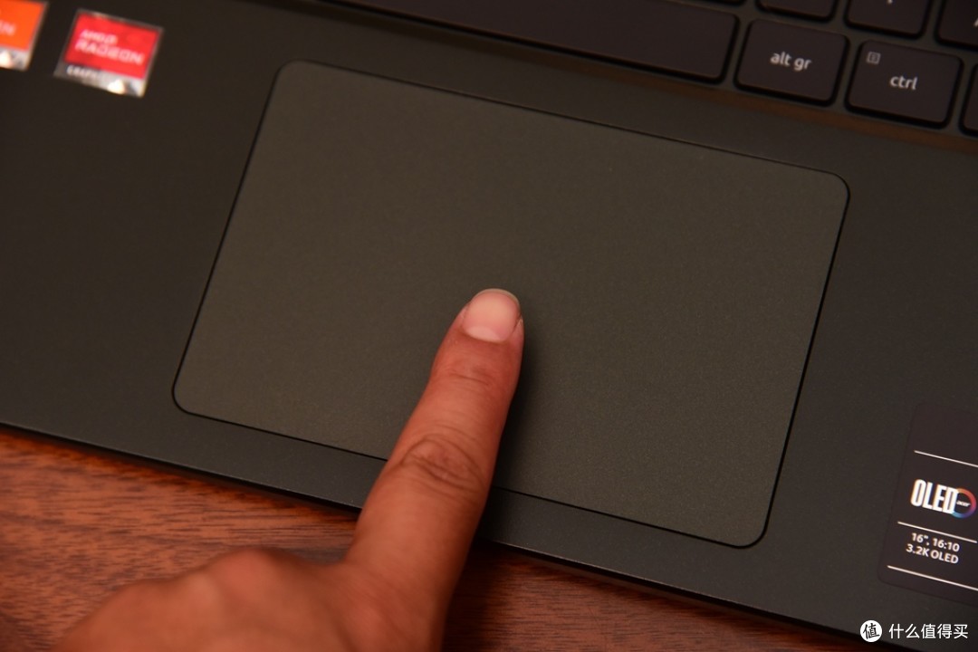 十年两相忘,升级玩AI!Acer Swift Edge 16带给你不一样的感觉!