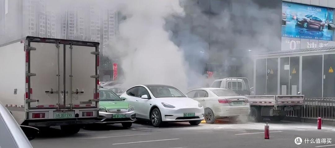 新能源车主的悲哀?明知电车自燃率高,却坚信自己的车绝不会自燃