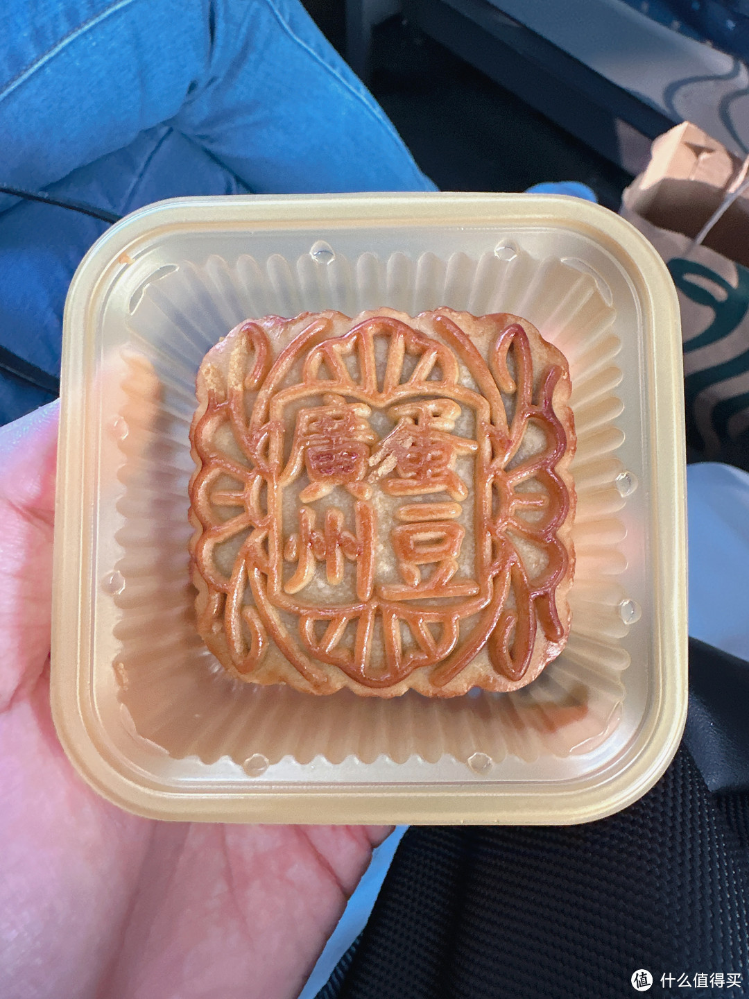 双节来临,值得买好礼成双—定制版广州酒家月饼和积木礼盒精晒