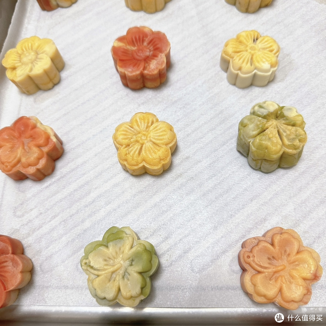 中秋—国庆超长假，月圆人团圆，分享用微蒸烤一体机制作月饼和团圆家宴