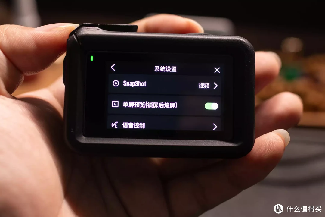 能上天下海的随身摄影好伴侣,超强防抖,自带240升格,10bitDlog优秀画质,大疆Action4给你想要的