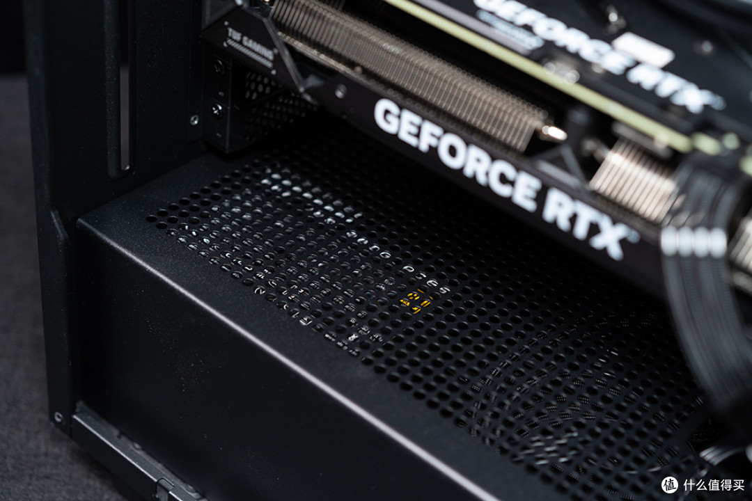 简约酷炫的海景房主机了解一下,恩杰H7 EIite RGB+ROG B760-F+TUF 4070 装机展示