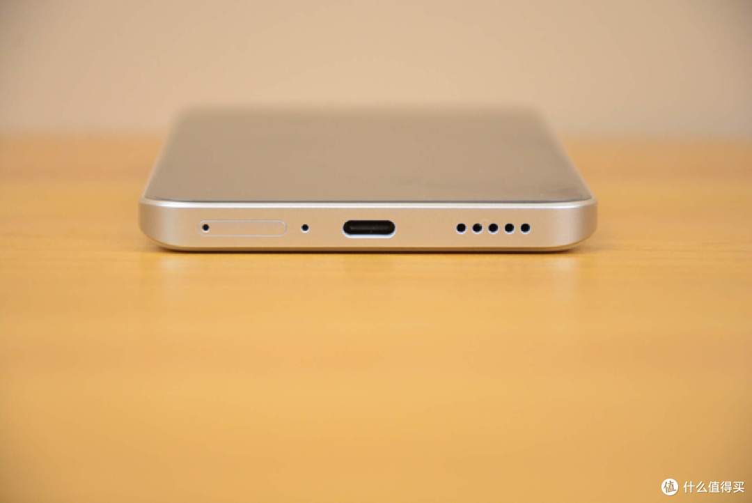怕挤怕堵怕花钱?Redmi K60至尊版:假期宅家游戏开黑的不二之选