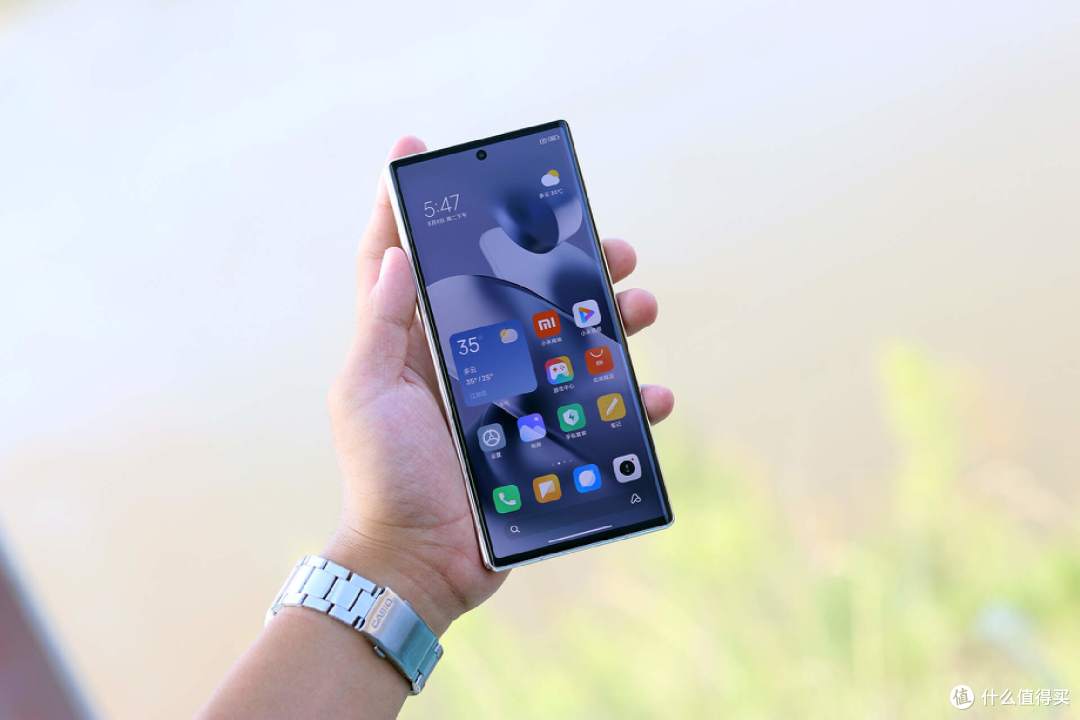 华为Mate60 Pro抢不到?另一款国产机放大招,国庆假期闭眼冲