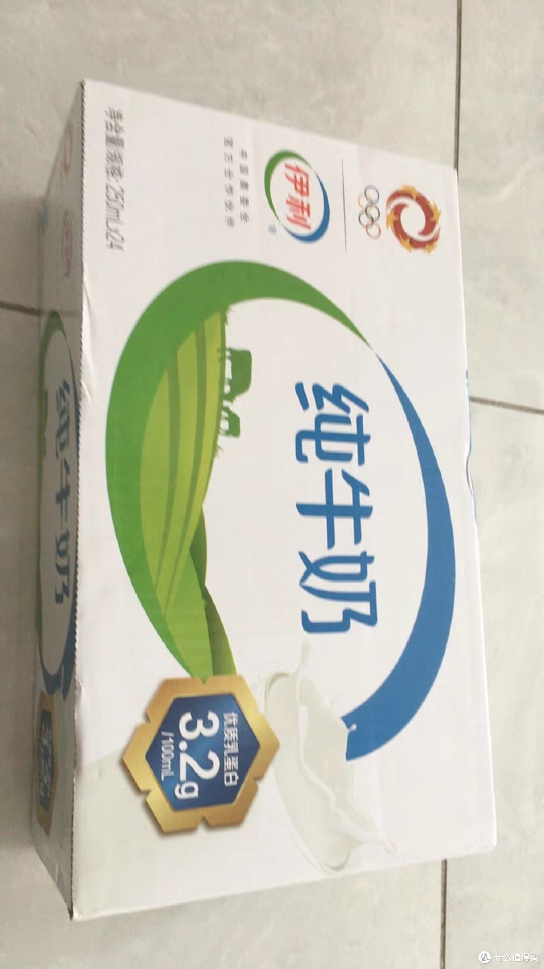 伊利无菌砖纯牛奶——学生营养早餐的最佳搭档