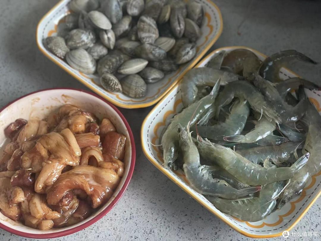 准儿媳上门,70后婆婆的中秋大餐太吓人,网友:儿子是捡来的吗?
