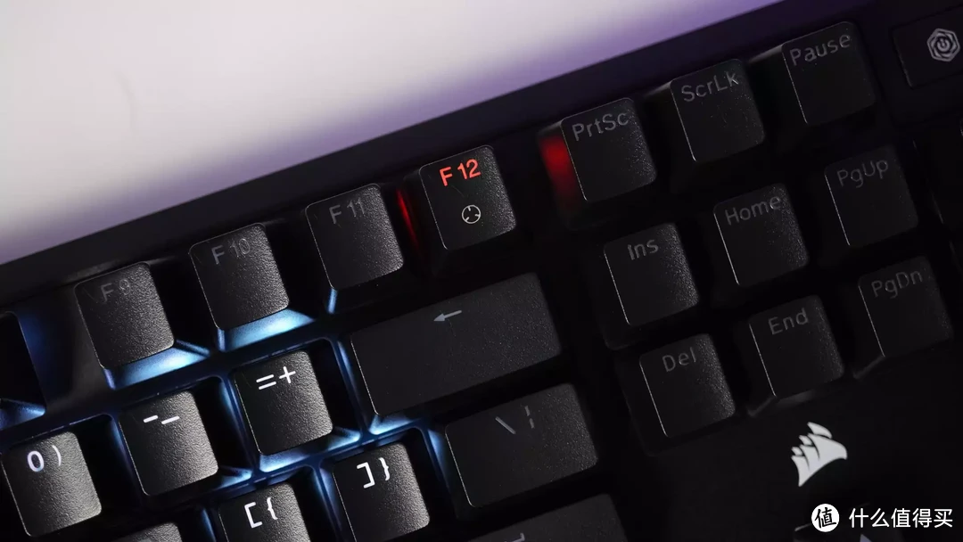 功能齐全,手感与静音兼具 - 海盗船K70 CORE RGB机械键盘