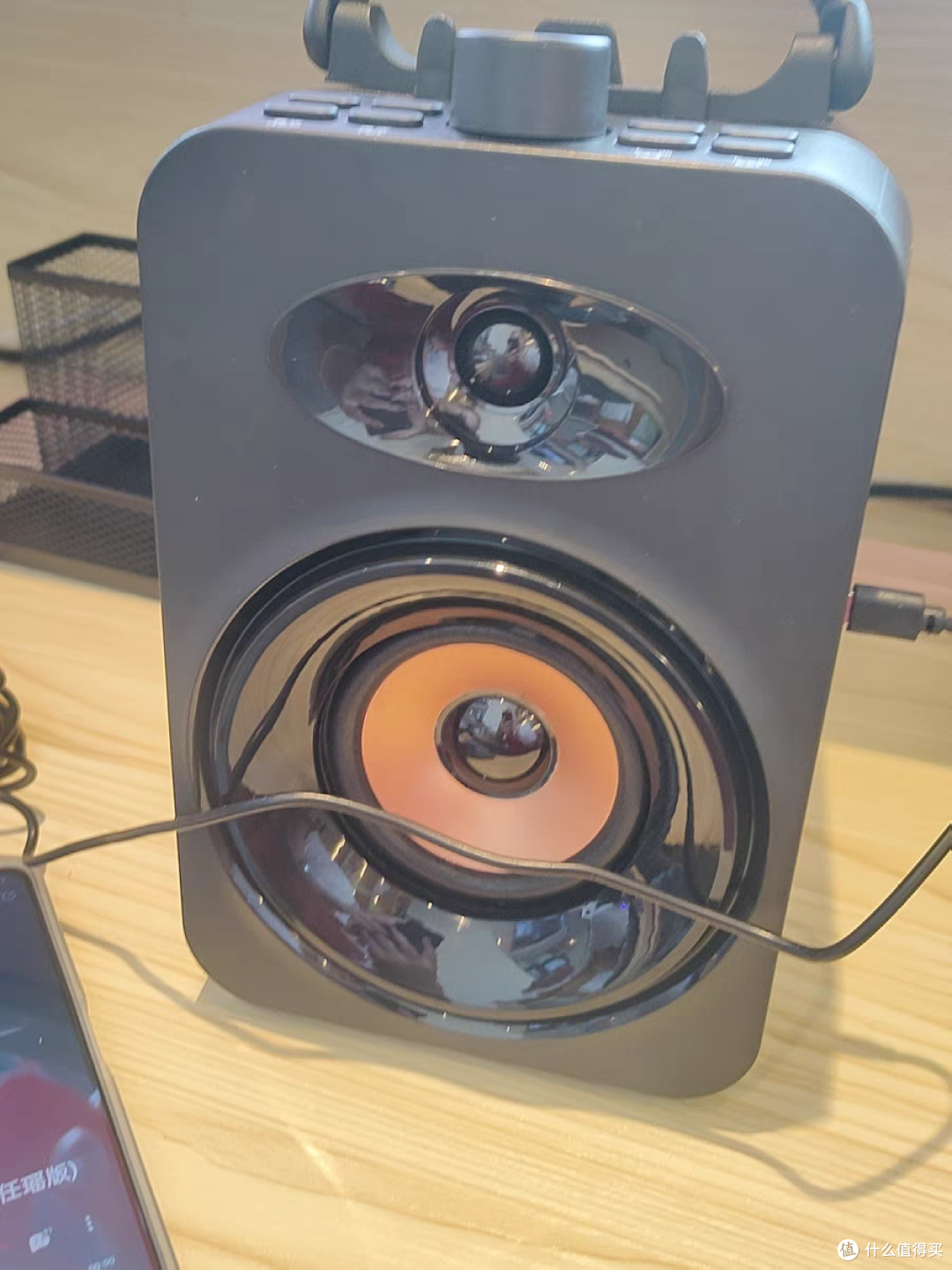 科技的发展为我们的生活带来了许多便利。
