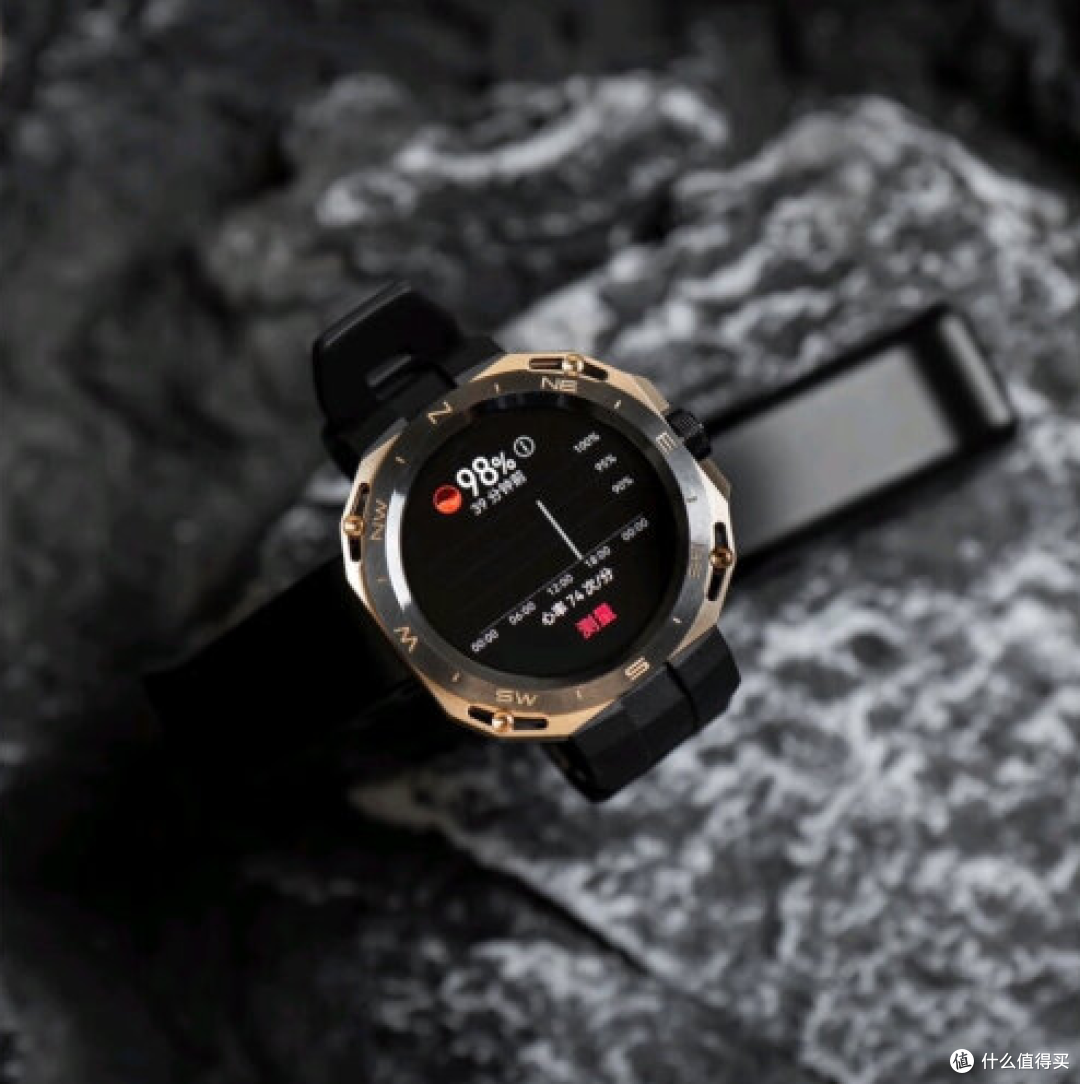 戴上华为 HUAWEI WATCH GT Cyber,让 AI 智能陪伴你的每一天!