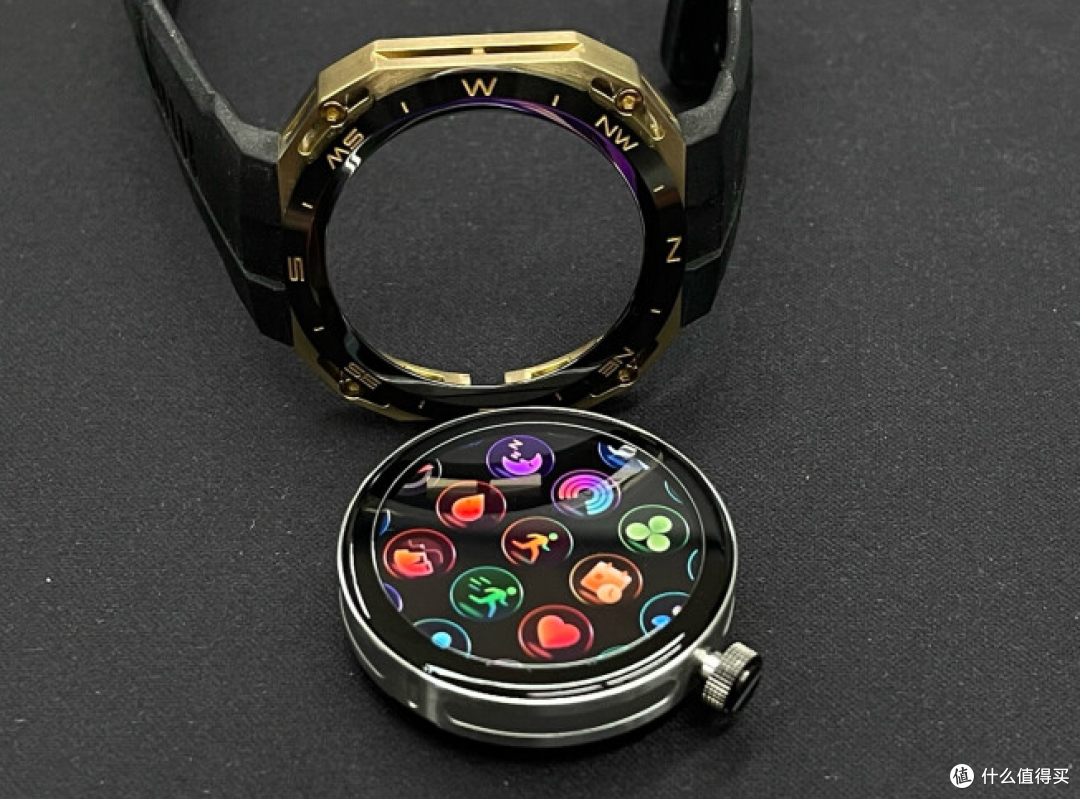 戴上华为 HUAWEI WATCH GT Cyber,让 AI 智能陪伴你的每一天!