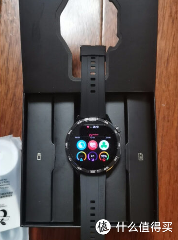 华为 HUAWEI WATCH GT 4 评测：运动手表中的爆款之选