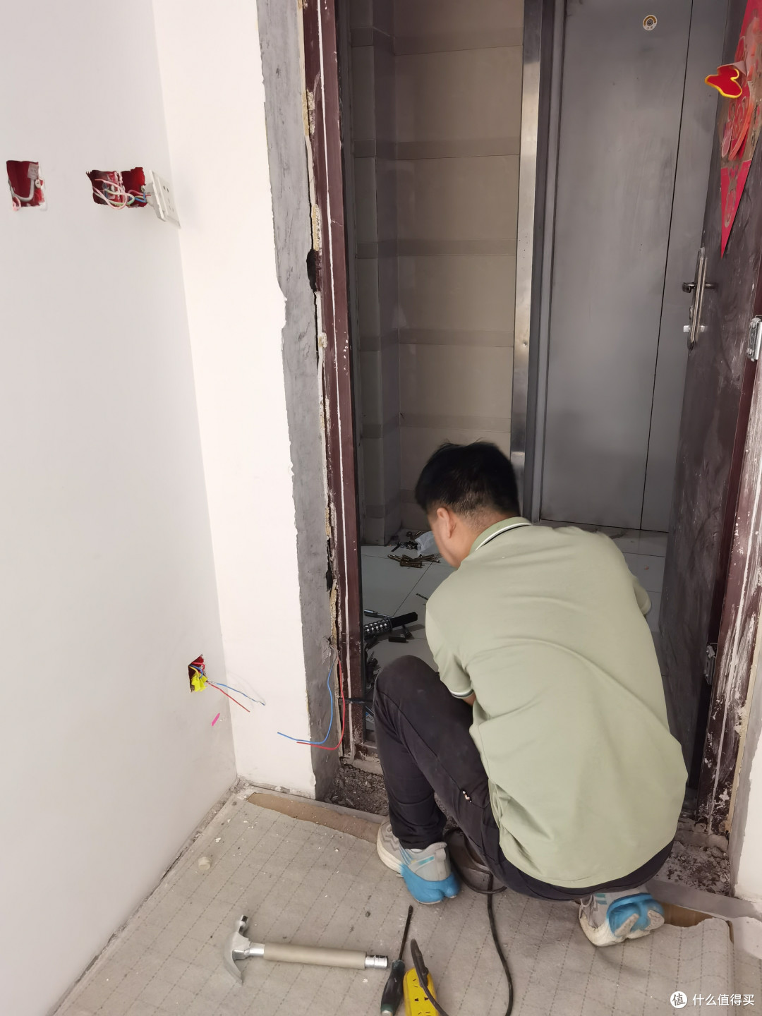 安装小白智慧门H2,老人安全我放心