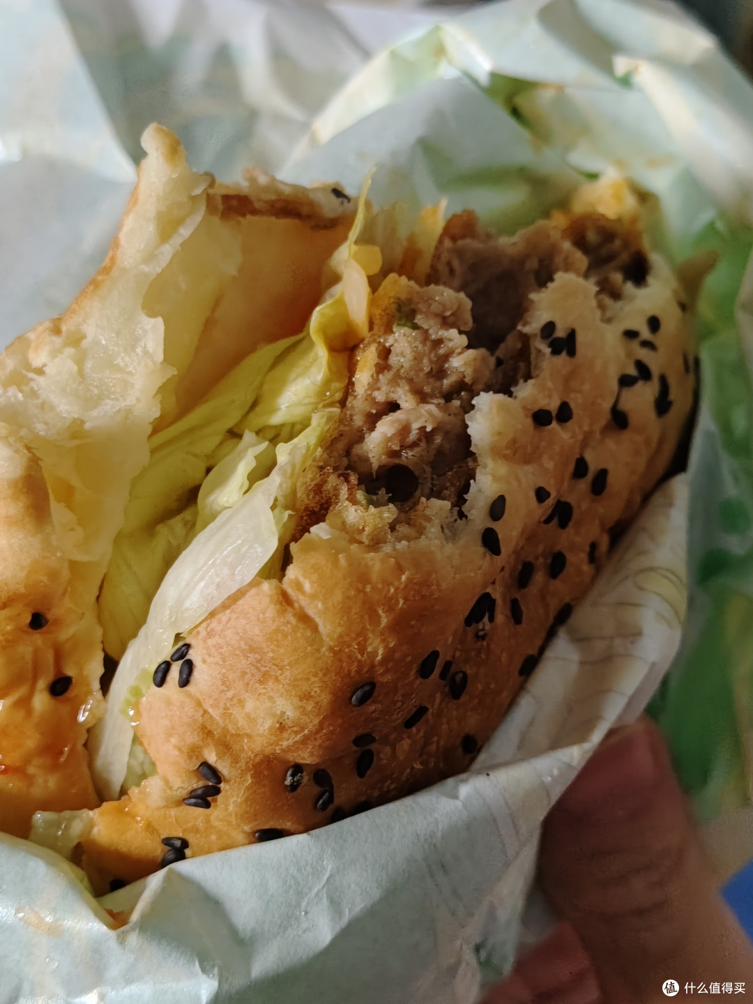 中秋团圆节,一家人吃了塔斯汀汉堡,团团圆圆何必月饼