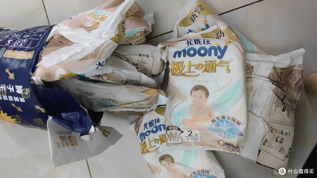 5毛钱一片的尤妮佳尿不湿，撸60片还保守了！