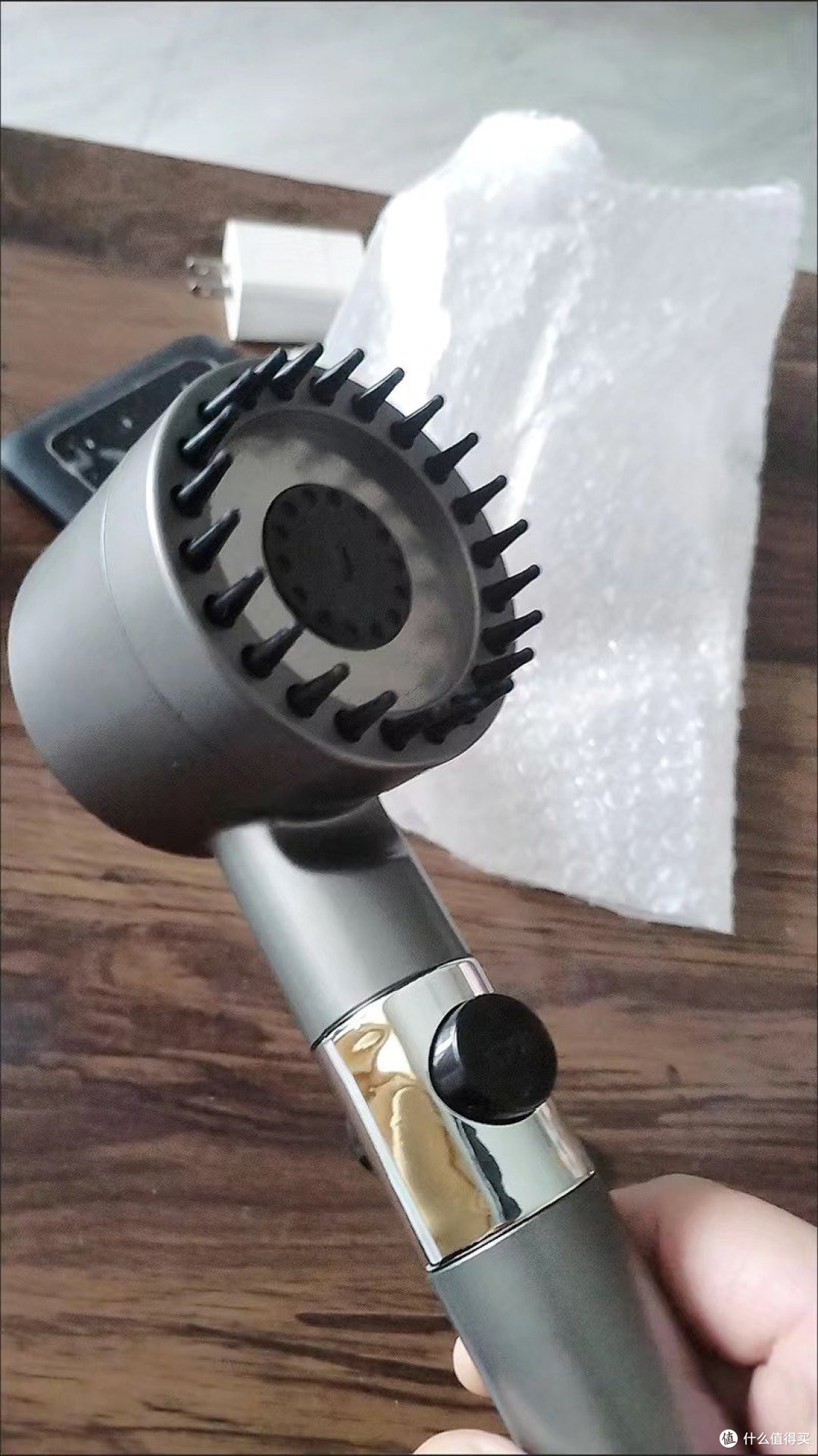 悦享浴室新体验!涌动清新的小红书增压花洒