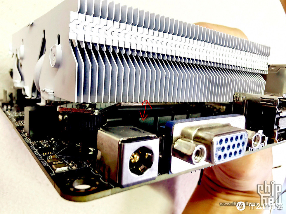 打造超小独显主机——W01华擎Deskmini机箱另类玩法！